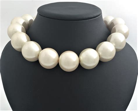 are 40 dollar pearl necklaces fake